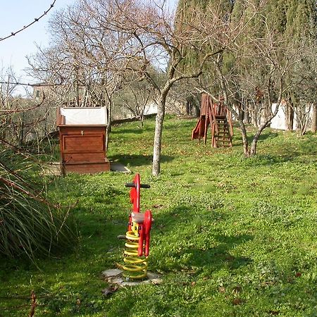 טרווי Agriturismo I Mandorli מראה חיצוני תמונה