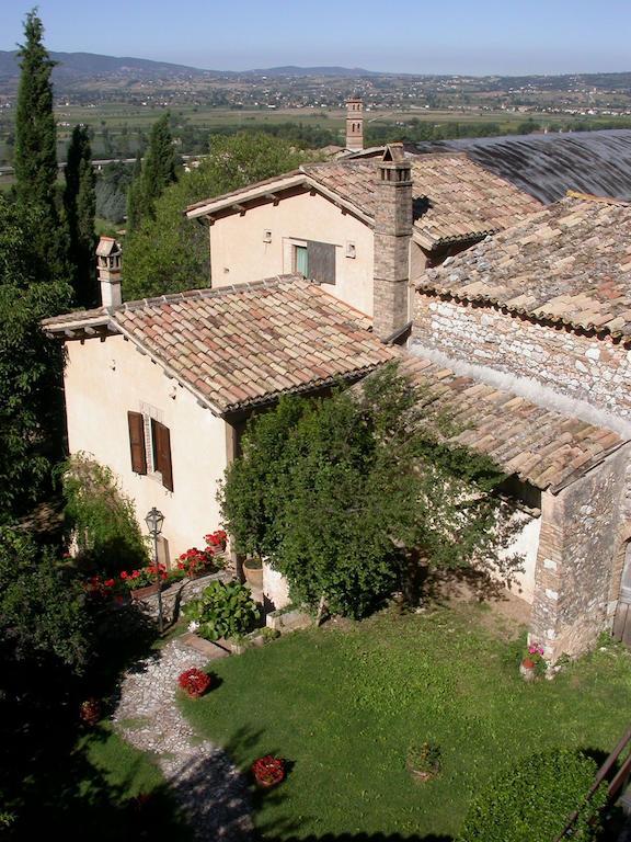 טרווי Agriturismo I Mandorli מראה חיצוני תמונה