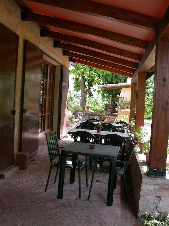 טרווי Agriturismo I Mandorli מראה חיצוני תמונה
