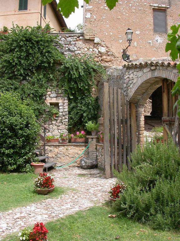 טרווי Agriturismo I Mandorli מראה חיצוני תמונה