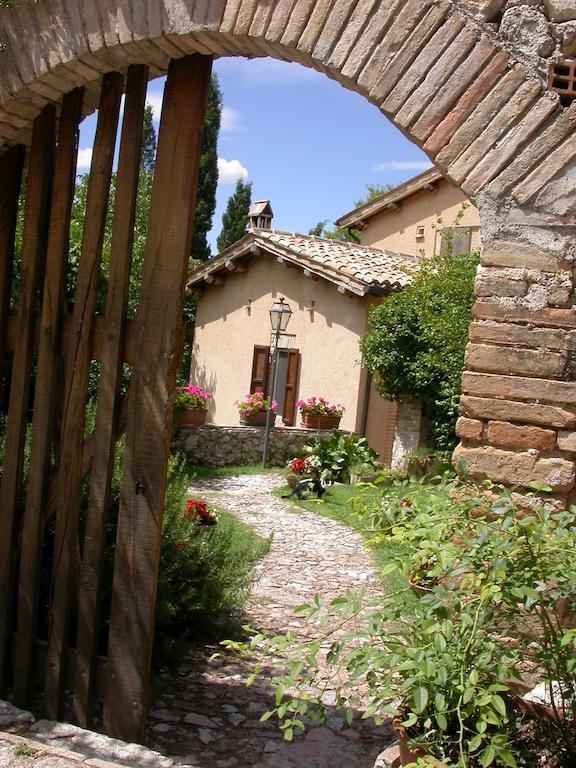 טרווי Agriturismo I Mandorli מראה חיצוני תמונה